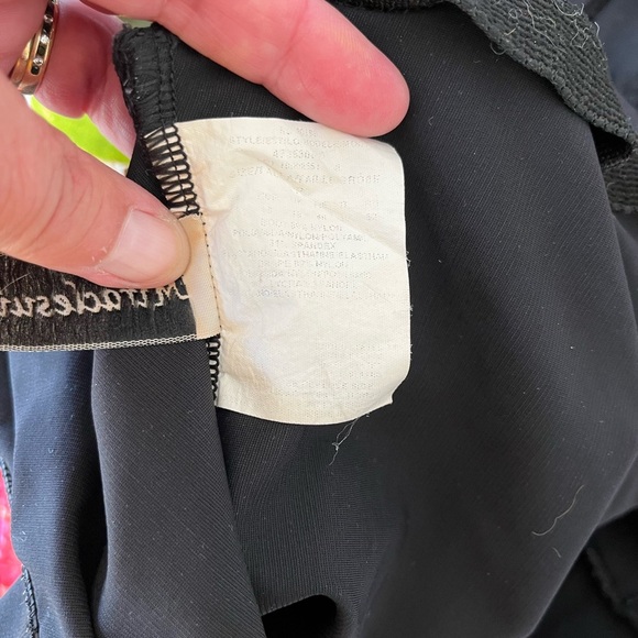 Miraclesuit Classic Black Swimsuit - Picture 6 of 7